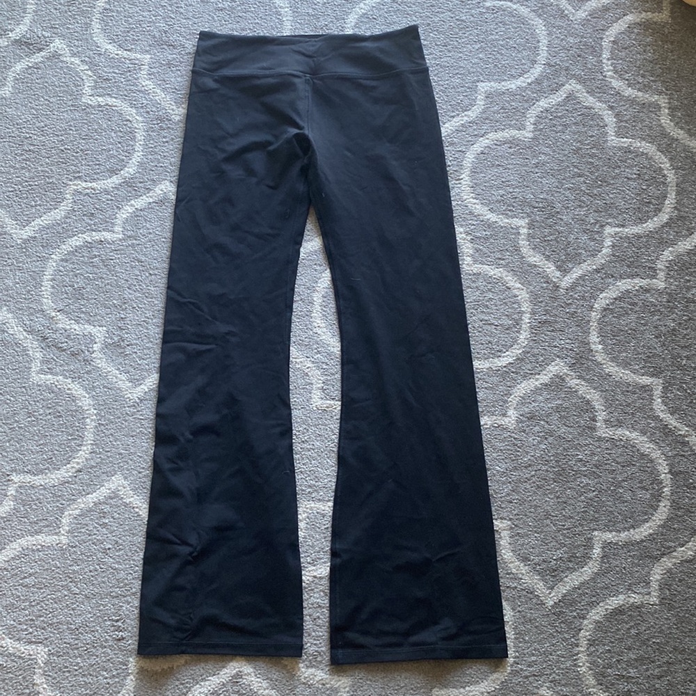 Lorna Jane Essentials Flare Leg Pants